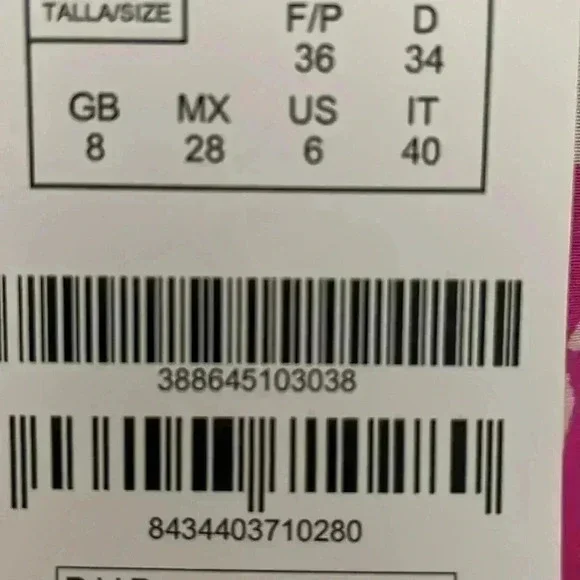 NWT PUNTO ROMA women’s beach cover up Size 6 red pink white shoulder bead detail - Picture 11 of 11